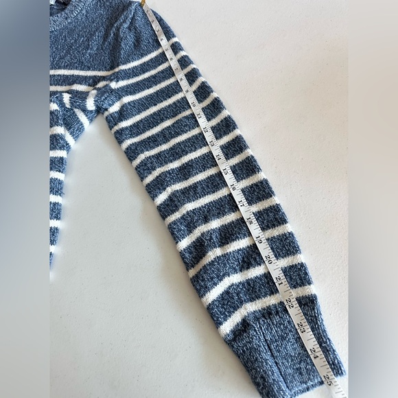 GAP Men’s Breton Blue and White Crewneck Sweater Nautical Stripes size Large - Picture 4 of 13